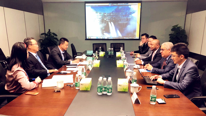 侯總會(huì)見多米尼加輸電公司法律顧問.jpg