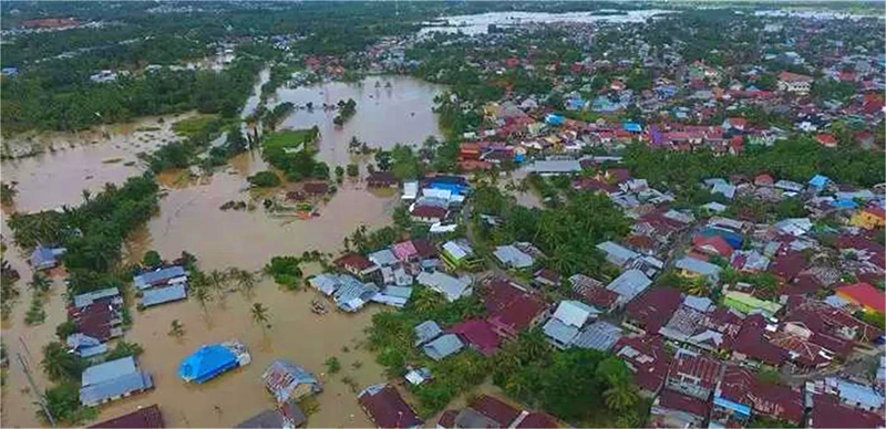 圖為蘇門答臘島明古魯暴雨造成的自然災(zāi)害.jpg