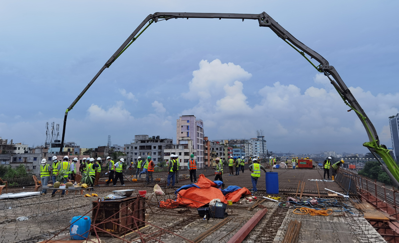 一區(qū)段首段橋面板混凝土澆筑-圖2.jpg